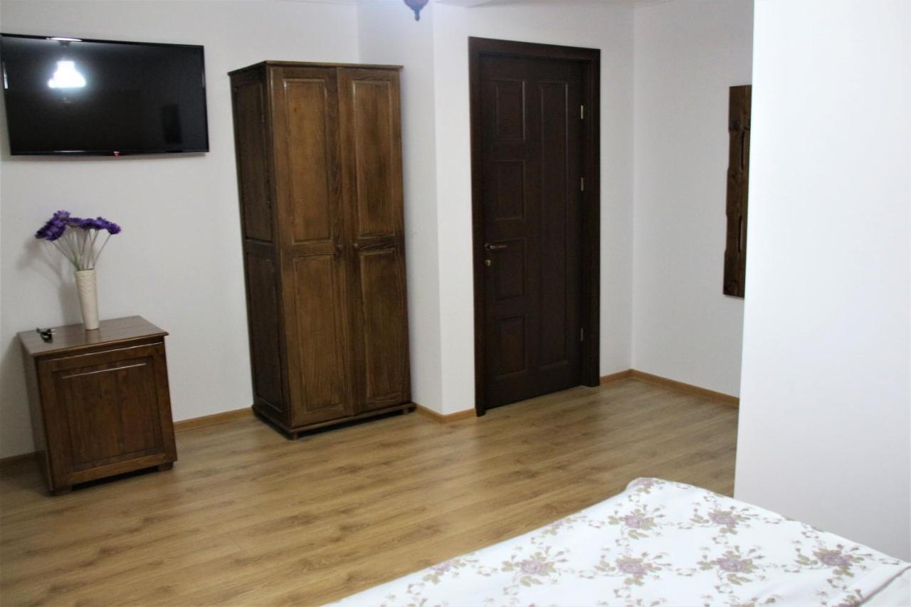 Casa Sofia Apartment Baltatesti Exterior photo